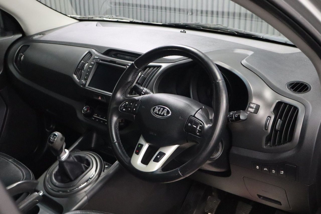 2013 KIA SPORTAGE 1.7 CRDi EcoDynamics 3 SUV 5dr Diesel Manual 2WD Euro 5 (s/s) (114 bhp) HIG - vehicle photo 25 for sale on PureCar
