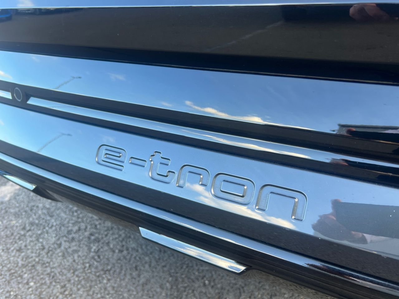 2023 AUDI Q8 E-TRON 50 Sport SUV 5dr Electric Auto quattro 95kWh (11kW Charger) (340 ps) - vehicle photo 26 for sale on PureCar