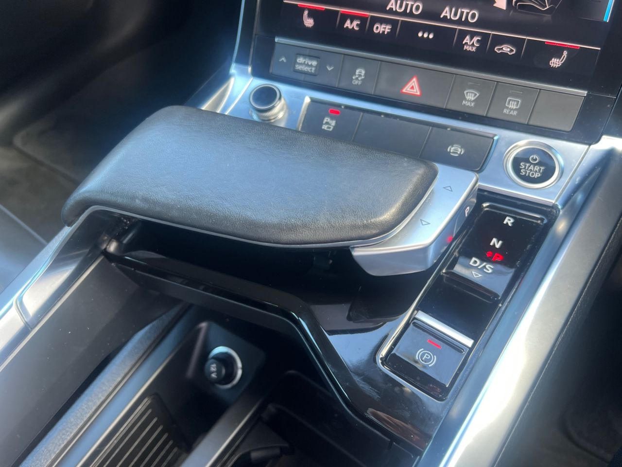 2023 AUDI Q8 E-TRON 50 Sport SUV 5dr Electric Auto quattro 95kWh (11kW Charger) (340 ps) - vehicle photo 11 for sale on PureCar
