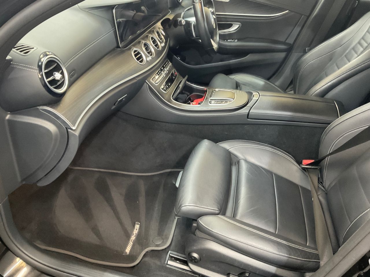 2021 MERCEDES E CLASS 2.0 E200h MHEV AMG Line Saloon 4dr Petrol Hybrid G-Tronic+ Euro 6 (s/s) (21 - vehicle photo 13 for sale on PureCar