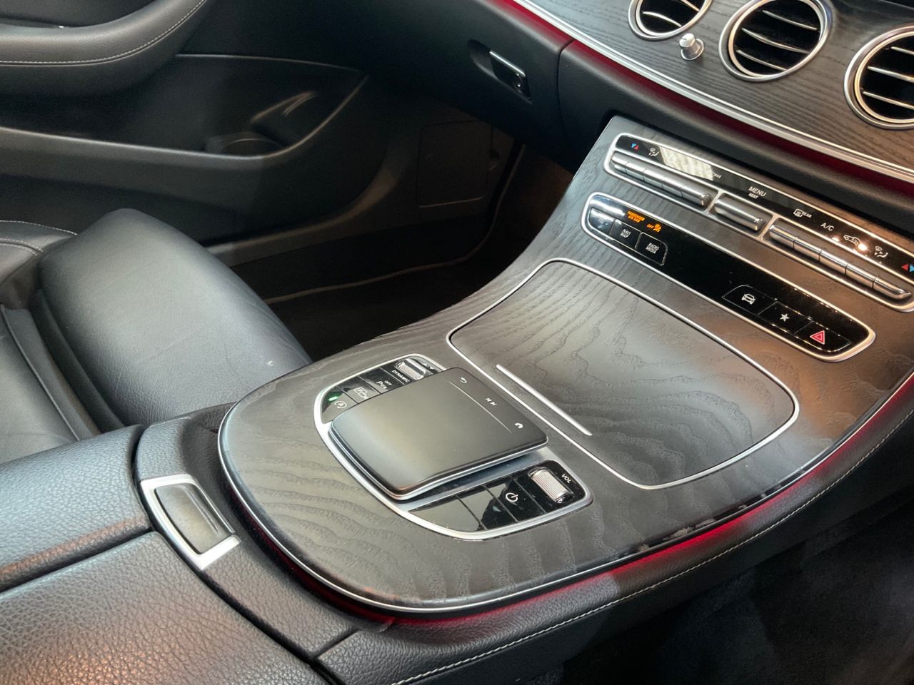 2021 MERCEDES E CLASS 2.0 E200h MHEV AMG Line Saloon 4dr Petrol Hybrid G-Tronic+ Euro 6 (s/s) (21 - vehicle photo 22 for sale on PureCar