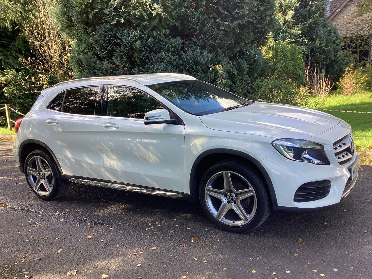 2017 MERCEDES GLA 2.1 GLA200d AMG Line SUV 5dr Diesel Manual Euro 6 (s/s) (136 ps) - vehicle photo 7 for sale on PureCar