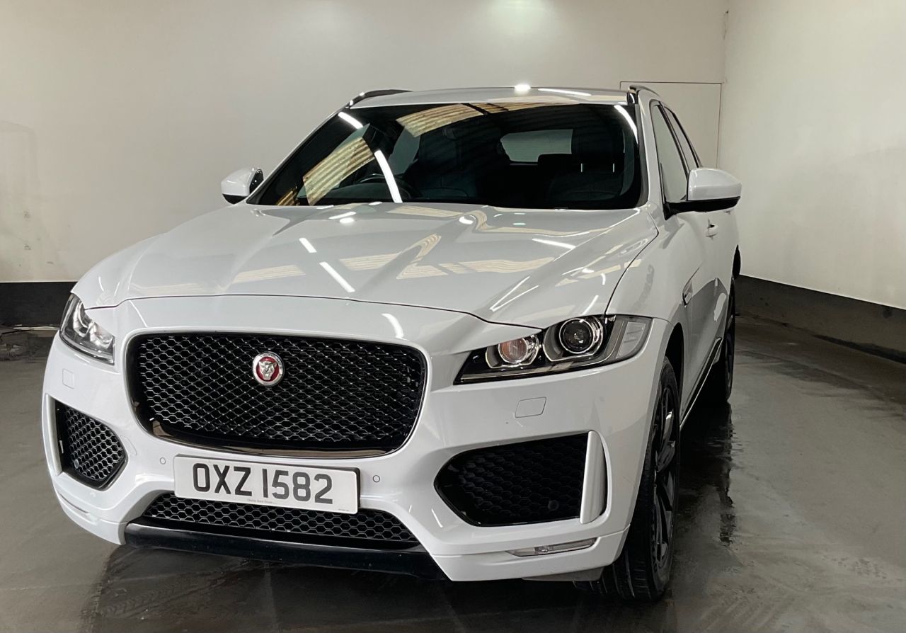 2020 JAGUAR F-PACE 2.0 D180 Chequered Flag SUV 5dr Diesel Auto AWD Euro 6 (s/s) (180 ps) - vehicle photo 4 for sale on PureCar