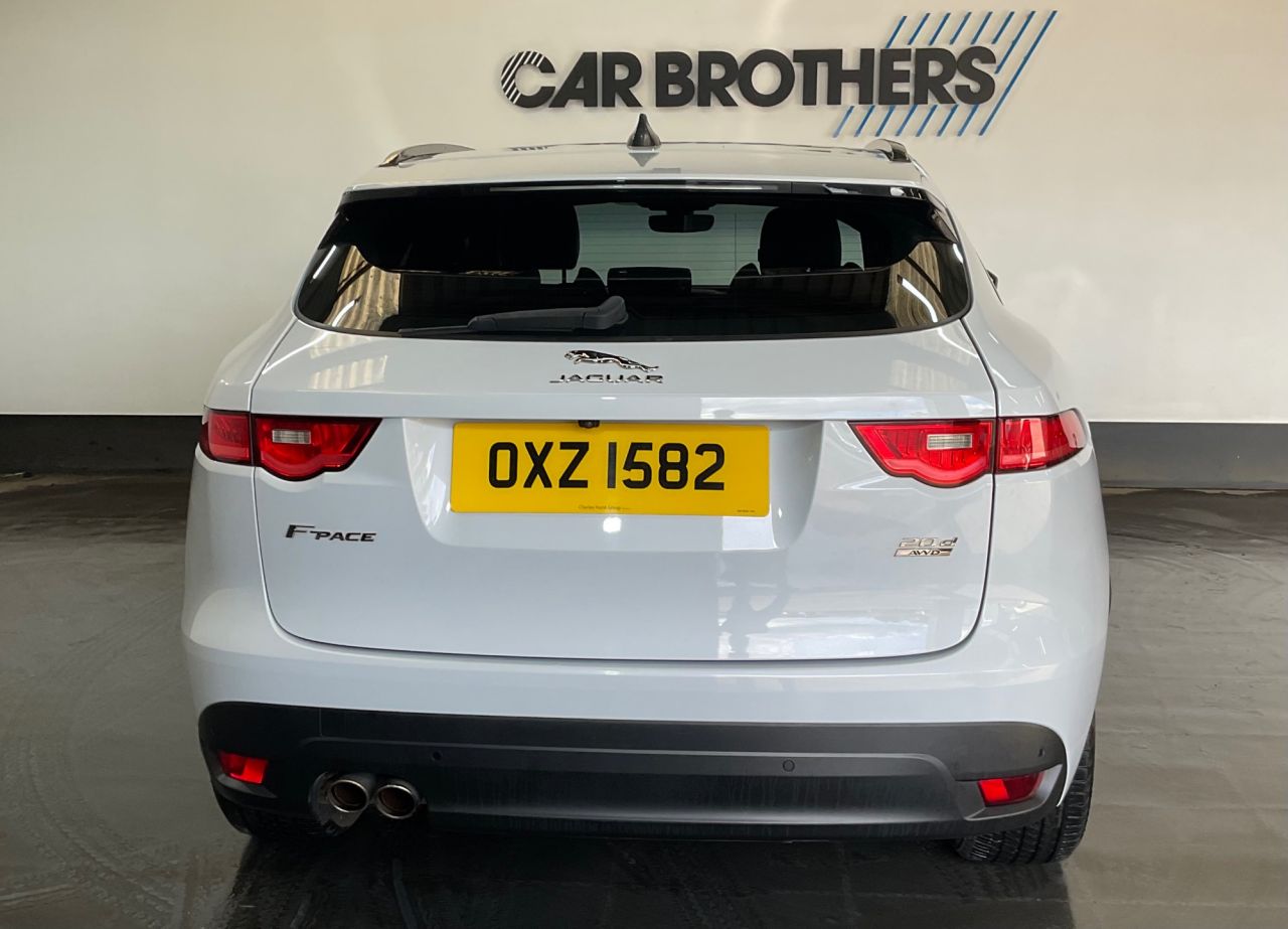 2020 JAGUAR F-PACE 2.0 D180 Chequered Flag SUV 5dr Diesel Auto AWD Euro 6 (s/s) (180 ps) - vehicle photo 9 for sale on PureCar