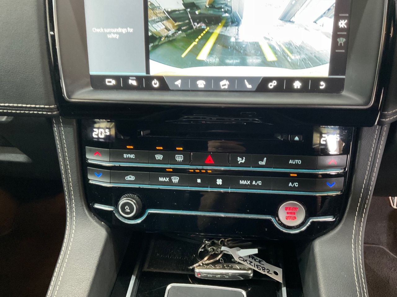 2020 JAGUAR F-PACE 2.0 D180 Chequered Flag SUV 5dr Diesel Auto AWD Euro 6 (s/s) (180 ps) - vehicle photo 20 for sale on PureCar