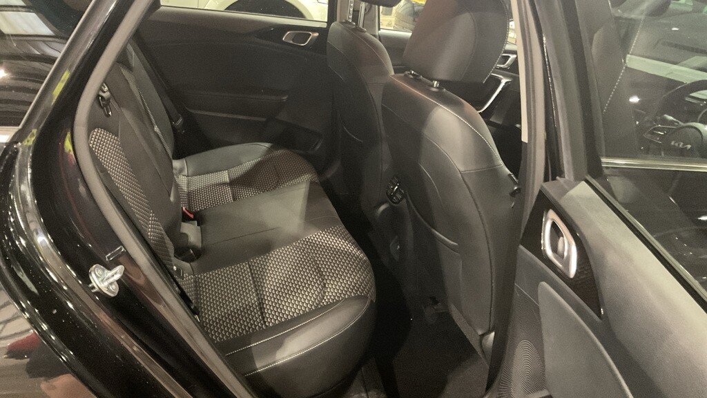 2024 Kia Ceed — image 8