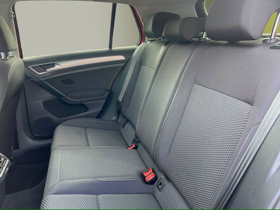 2020 VOLKSWAGEN GOLF 1.6 TDI S Hatchback 5dr Diesel Manual Euro 6 (s/s) (115 ps) - vehicle photo 13 for sale on PureCar