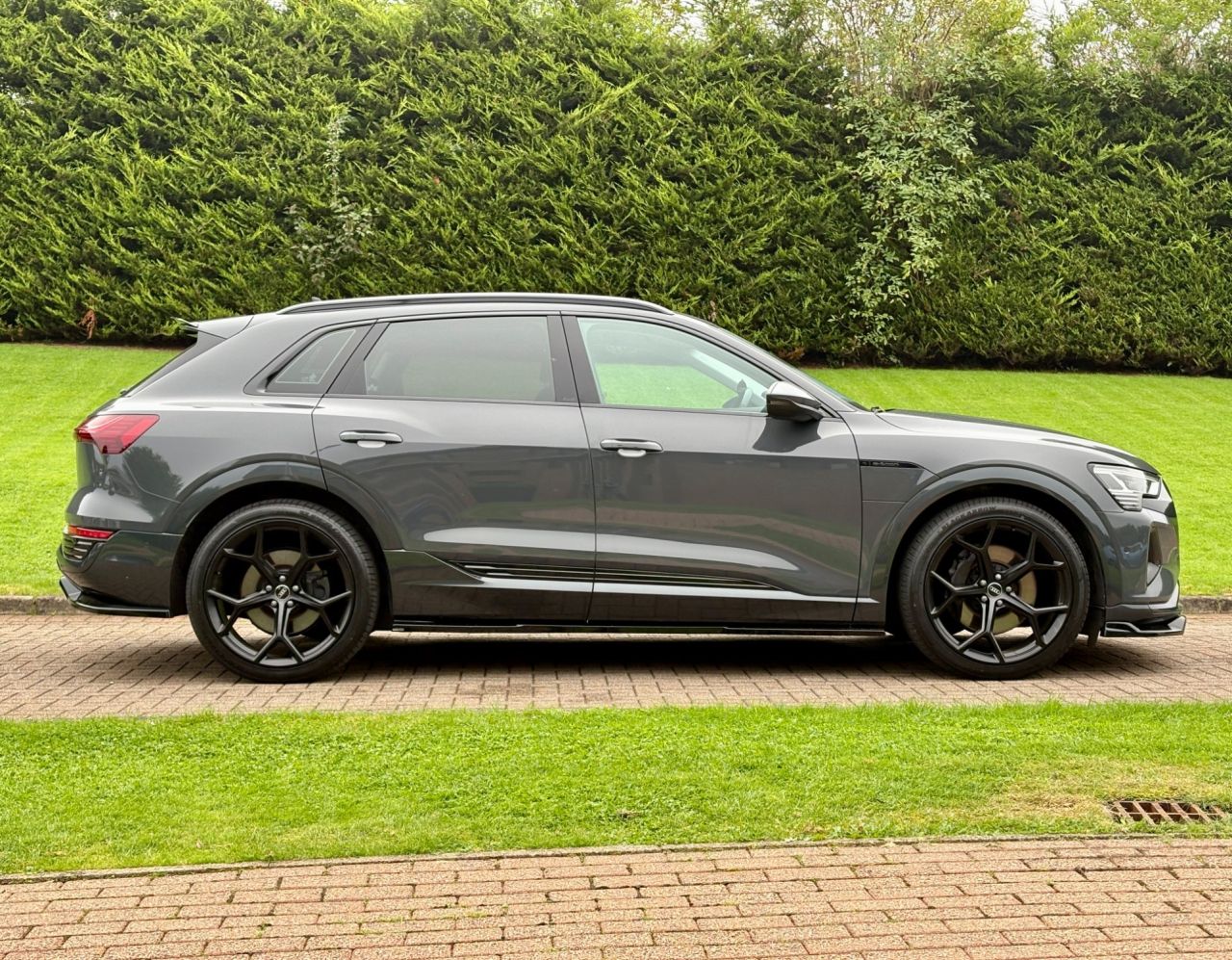 2023 AUDI Q8 E-TRON 50 Sport SUV 5dr Electric Auto quattro 95kWh (11kW Charger) (340 ps) - vehicle photo 7 for sale on PureCar