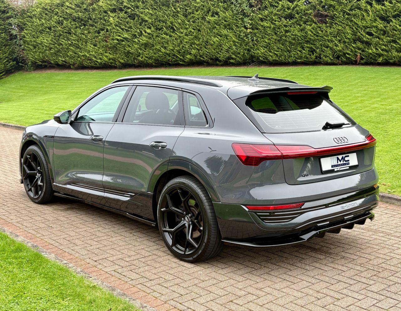 2023 AUDI Q8 E-TRON 50 Sport SUV 5dr Electric Auto quattro 95kWh (11kW Charger) (340 ps) - vehicle photo 6 for sale on PureCar