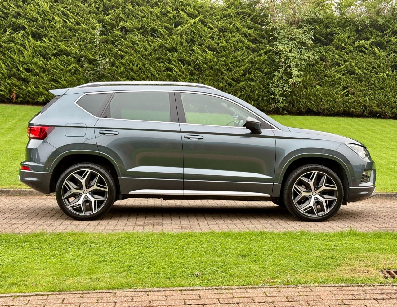 2019 SEAT ATECA 2.0 TDI FR Sport SUV 5dr Diesel DSG 4Drive Euro 6 (s/s) (150 ps) - vehicle photo 6 for sale on PureCar