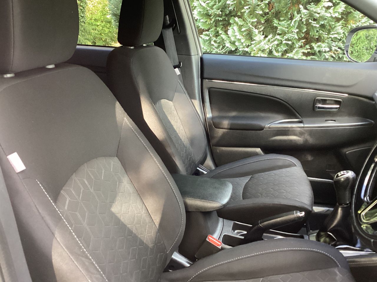 2020 MITSUBISHI ASX 2.0 MIVEC Dynamic SUV 5dr Petrol Manual Euro 6 (s/s) (150 ps) - vehicle photo 14 for sale on PureCar