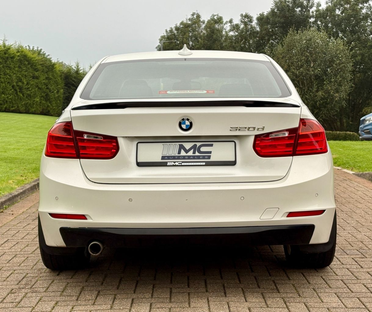 2015 BMW 3 SERIES 2.0 320d ED EfficientDynamics Saloon 4dr Diesel Manual Euro 5 (s/s) (163 ps - vehicle photo 9 for sale on PureCar