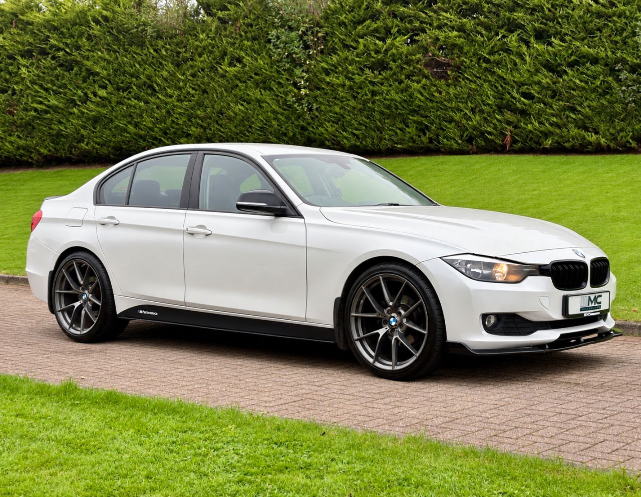 2015 BMW 3 SERIES 2.0 320d ED EfficientDynamics Saloon 4dr Diesel Manual Euro 5 (s/s) (163 ps - vehicle photo 5 for sale on PureCar