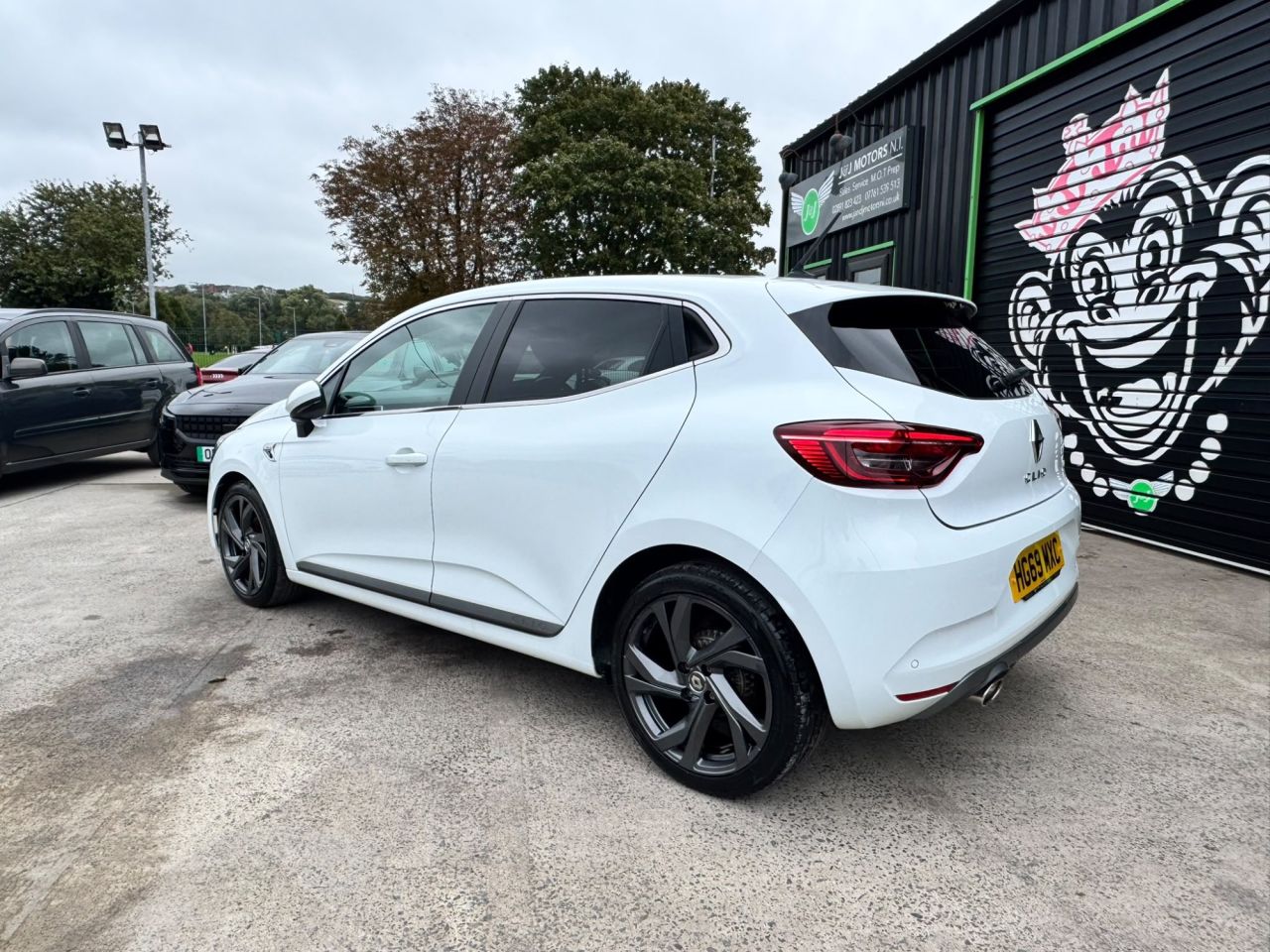 2020 RENAULT CLIO 1.0 TCe RS Line Hatchback 5dr Petrol Manual Euro 6 (s/s) (100 ps) - vehicle photo 3 for sale on PureCar