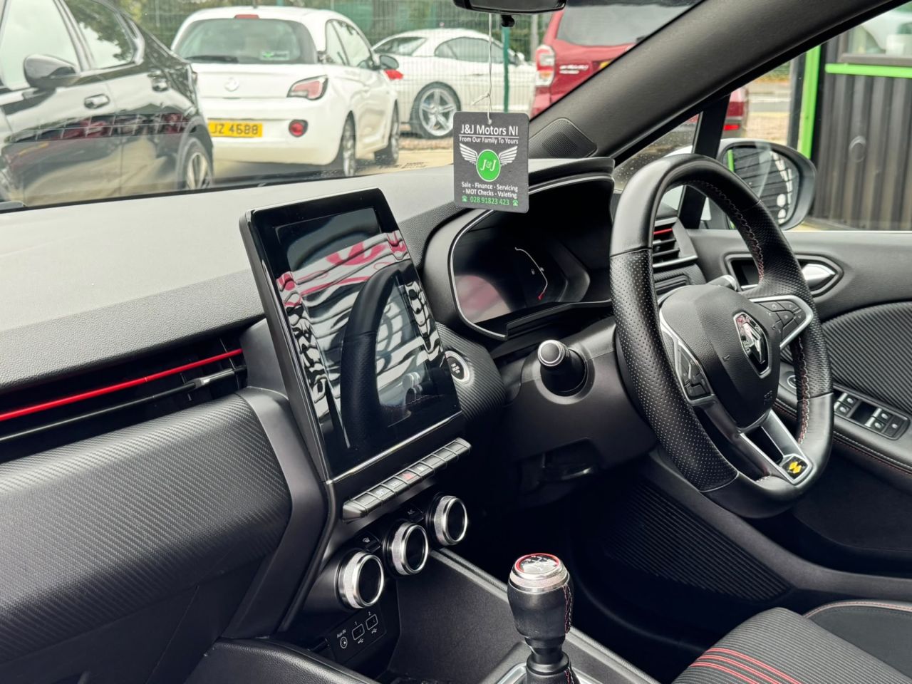 2020 RENAULT CLIO 1.0 TCe RS Line Hatchback 5dr Petrol Manual Euro 6 (s/s) (100 ps) - vehicle photo 11 for sale on PureCar