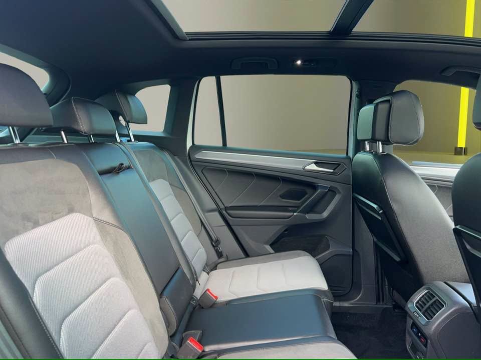 2016 VOLKSWAGEN TIGUAN 2.0 TDI BlueMotion Tech R-Line SUV 5dr Diesel Manual Euro 6 (s/s) (150 ps) - vehicle photo 11 for sale on PureCar
