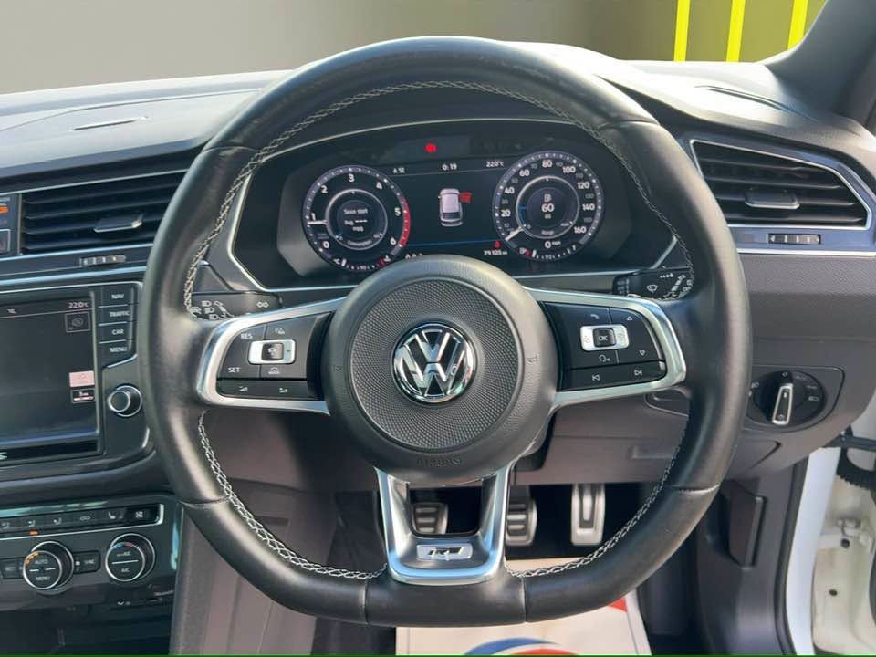 2016 VOLKSWAGEN TIGUAN 2.0 TDI BlueMotion Tech R-Line SUV 5dr Diesel Manual Euro 6 (s/s) (150 ps) - vehicle photo 16 for sale on PureCar