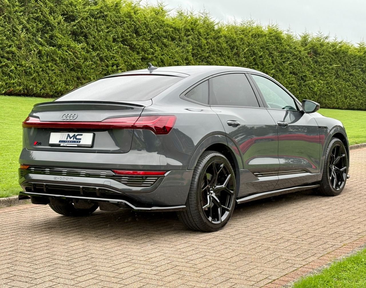 2023 AUDI Q8 E-TRON 55 S line Sportback 5dr Electric Auto quattro 114kWh (11kW Charger) (408 ps - vehicle photo 3 for sale on PureCar