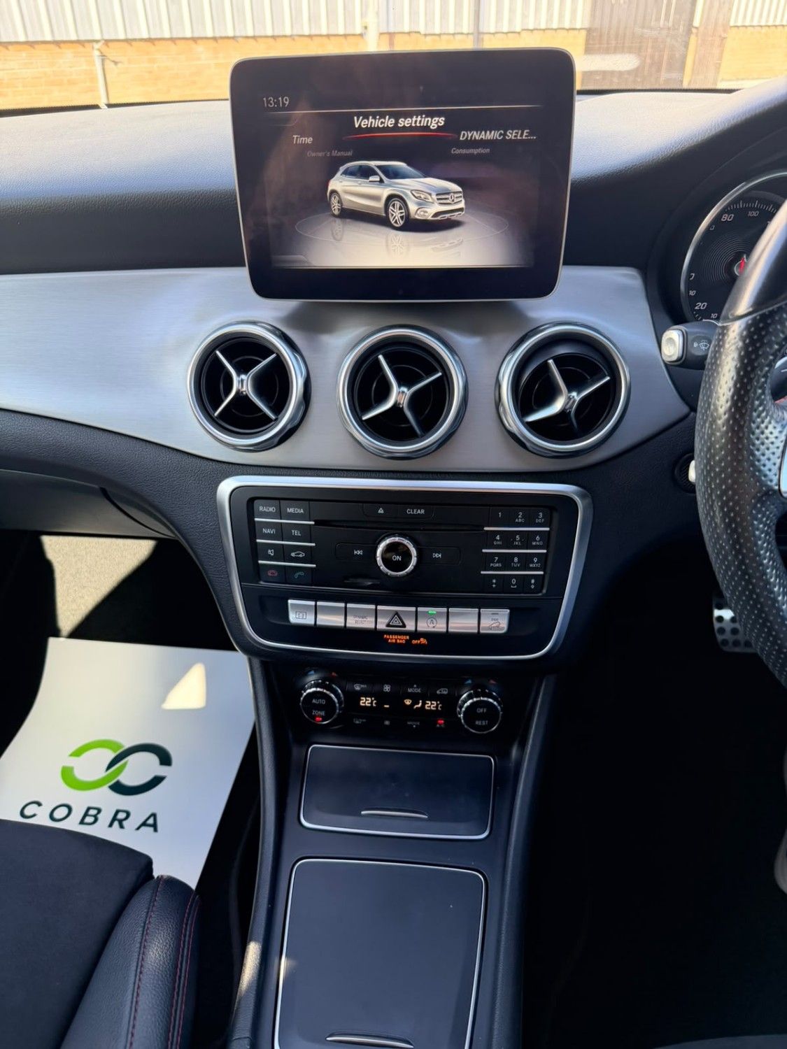 2018 MERCEDES GLA 2.1 GLA220d AMG Line SUV 5dr Diesel 7G-DCT 4MATIC Euro 6 (s/s) (177 ps) - vehicle photo 13 for sale on PureCar