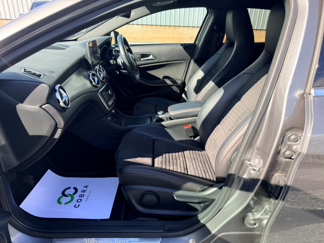 2018 MERCEDES GLA 2.1 GLA220d AMG Line SUV 5dr Diesel 7G-DCT 4MATIC Euro 6 (s/s) (177 ps) - vehicle photo 11 for sale on PureCar