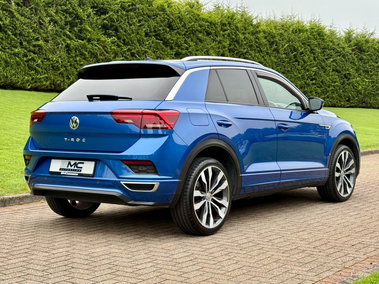 2019 VOLKSWAGEN T-ROC 2.0 TDI R-Line SUV 5dr Diesel DSG Euro 6 (s/s) (150 ps) - vehicle photo 3 for sale on PureCar