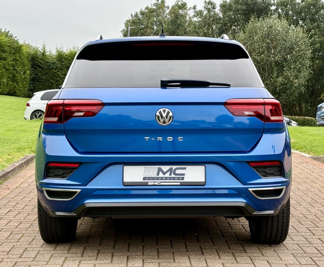 2019 VOLKSWAGEN T-ROC 2.0 TDI R-Line SUV 5dr Diesel DSG Euro 6 (s/s) (150 ps) - vehicle photo 9 for sale on PureCar
