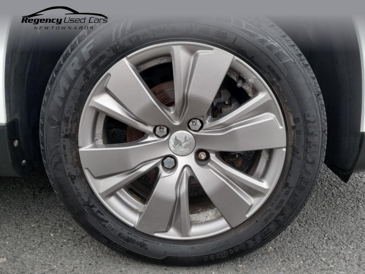 2017 PEUGEOT 1.2 PureTech Active Euro 6 5dr - vehicle photo 26 for sale on PureCar