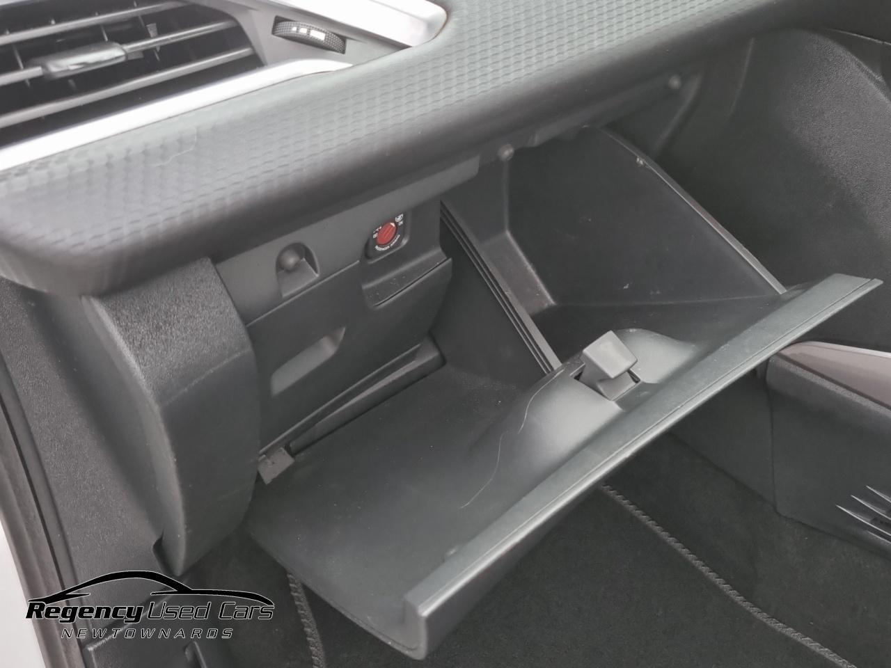 2017 PEUGEOT 1.2 PureTech Active Euro 6 5dr - vehicle photo 43 for sale on PureCar