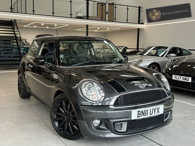 2011 MINI HATCH