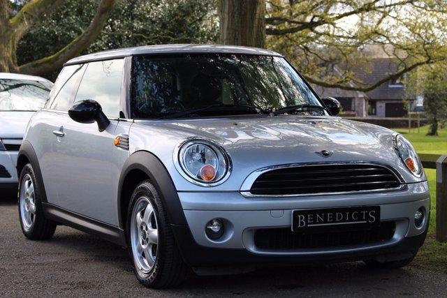2008 08 MINI Hatch One 1.4 ONE 3d 94 BHP