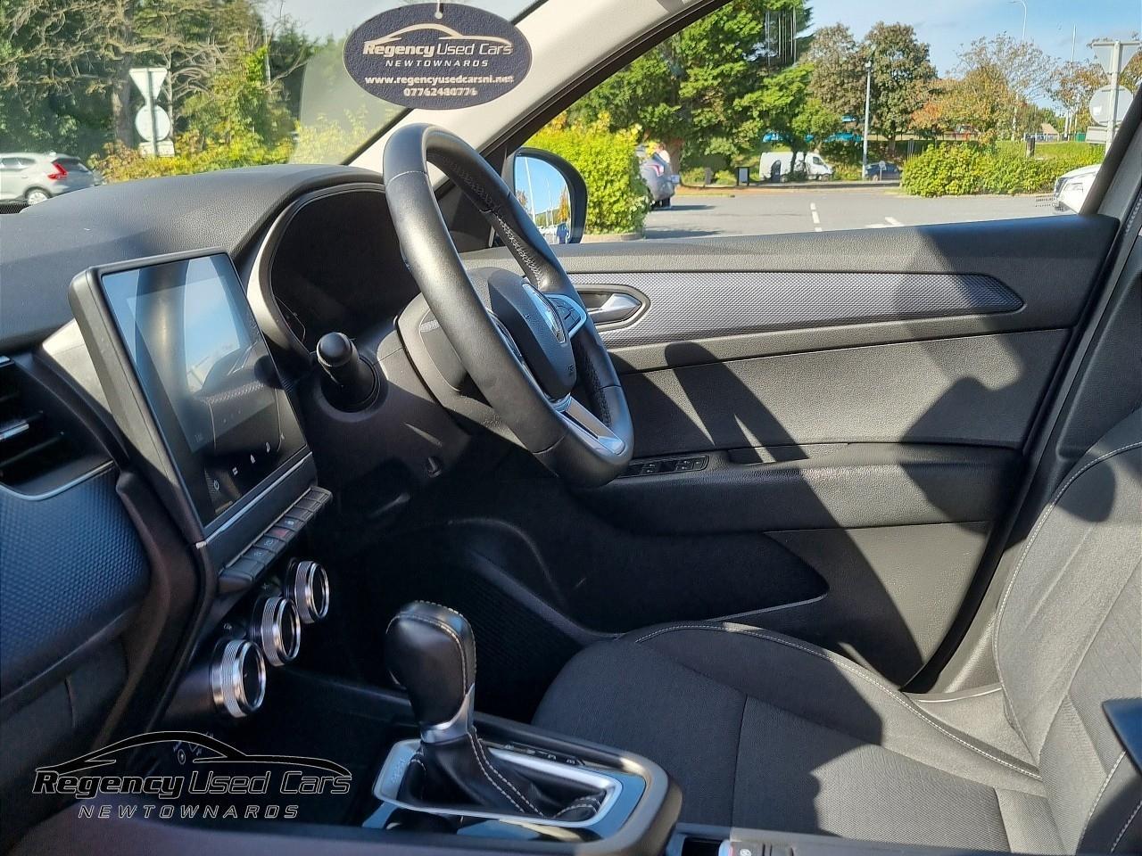 2022 RENAULT ARKANA 1.6 E-TECH Iconic Auto 2WD Euro 6 (s/s) 5dr - vehicle photo 9 for sale on PureCar