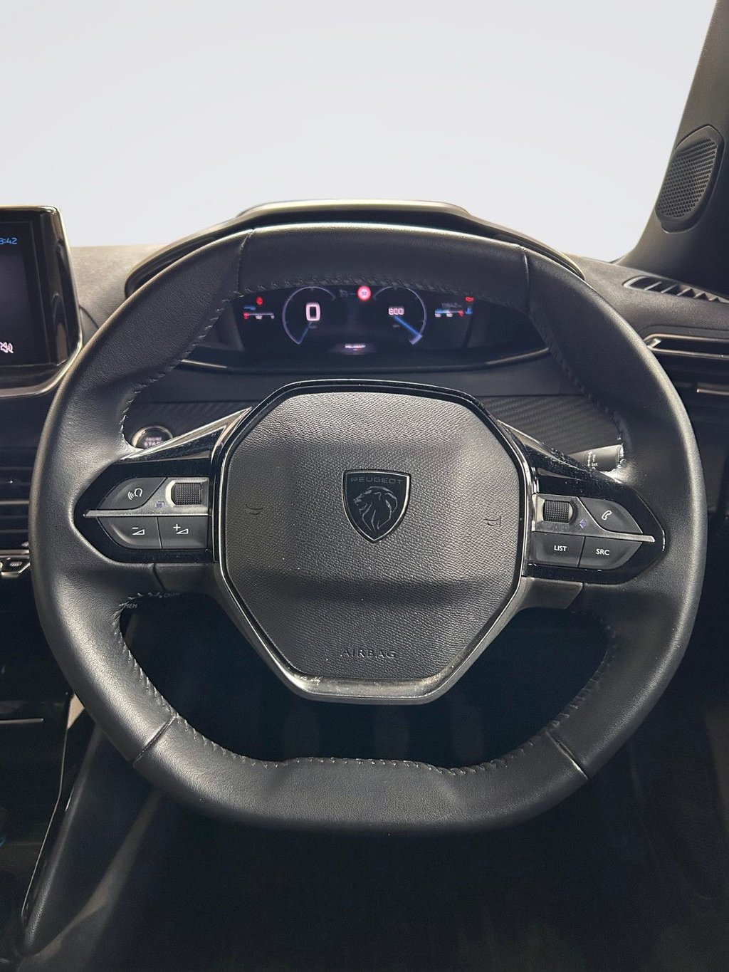 2024 Peugeot 2008 — image 10