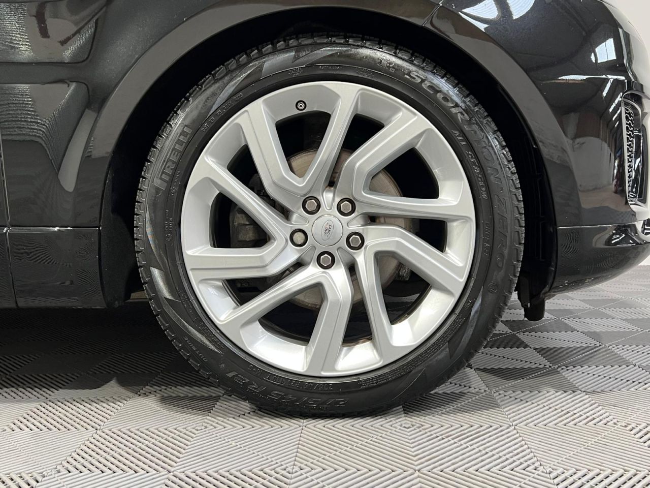 2020 LAND ROVER RANGE ROVER SPORT 3.0 SD V6 HSE SUV 5dr Diesel Auto 4WD Euro 6 (s/s) (306 ps) Pan Roof, 21  - vehicle photo 13 for sale on PureCar