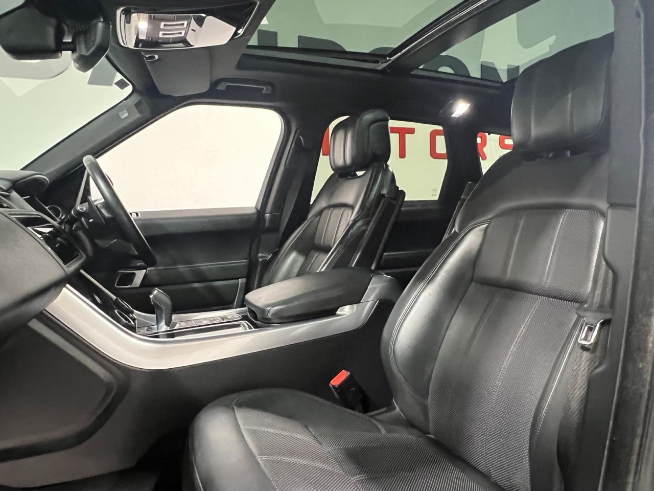 2020 LAND ROVER RANGE ROVER SPORT 3.0 SD V6 HSE SUV 5dr Diesel Auto 4WD Euro 6 (s/s) (306 ps) Pan Roof, 21  - vehicle photo 3 for sale on PureCar