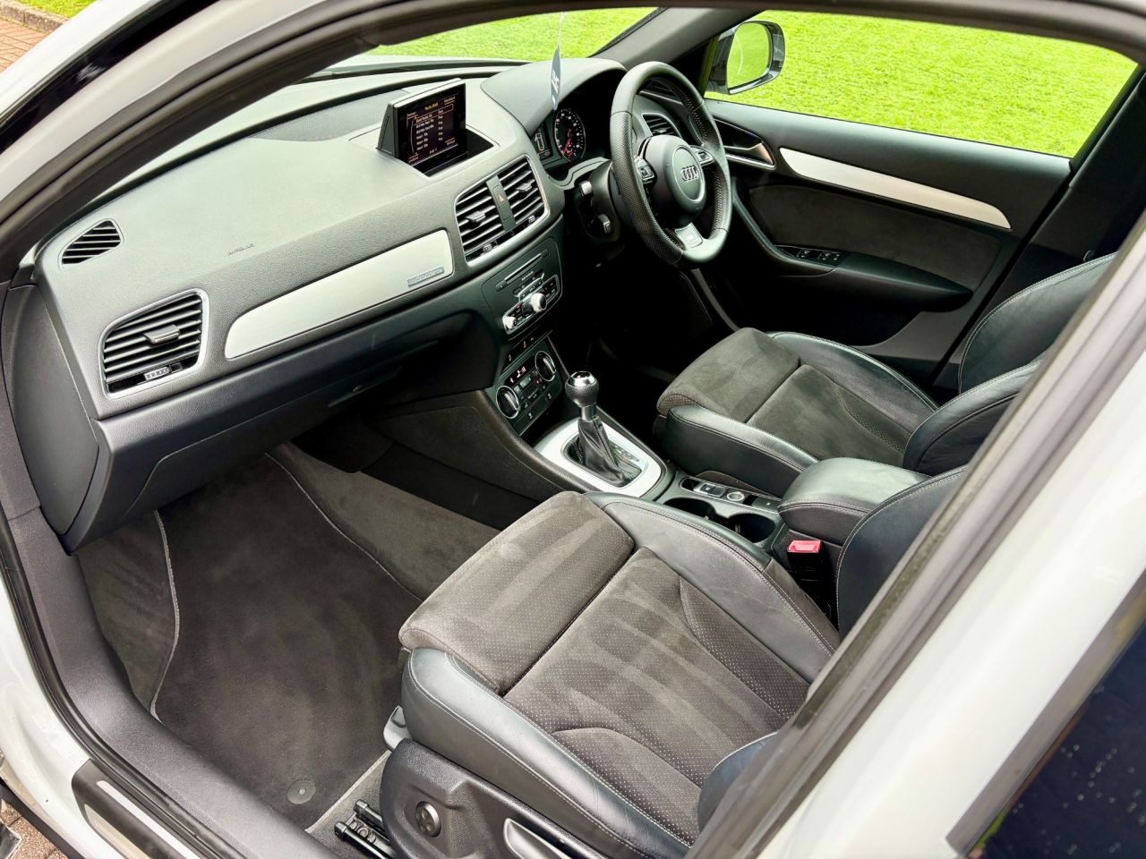 2015 AUDI Q3 S Line - vehicle photo 11 for sale on PureCar