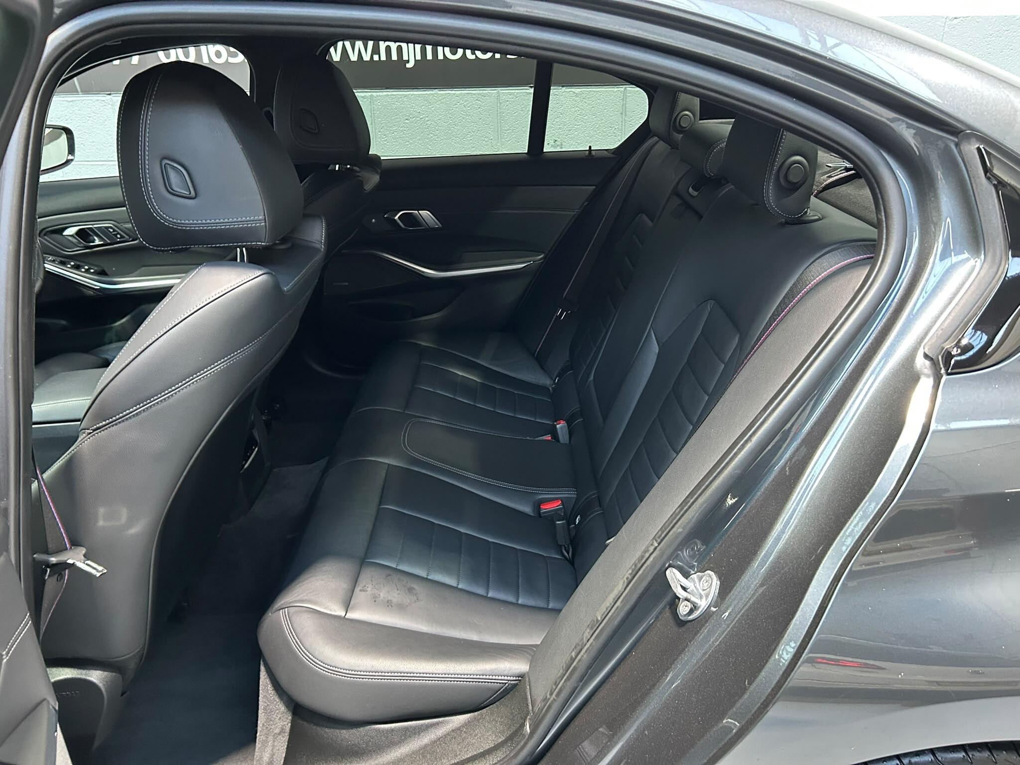 2019 BMW 3 SERIES 2.0 320d M Sport Auto Euro 6 (s/s) 4dr - vehicle photo 22 for sale on PureCar