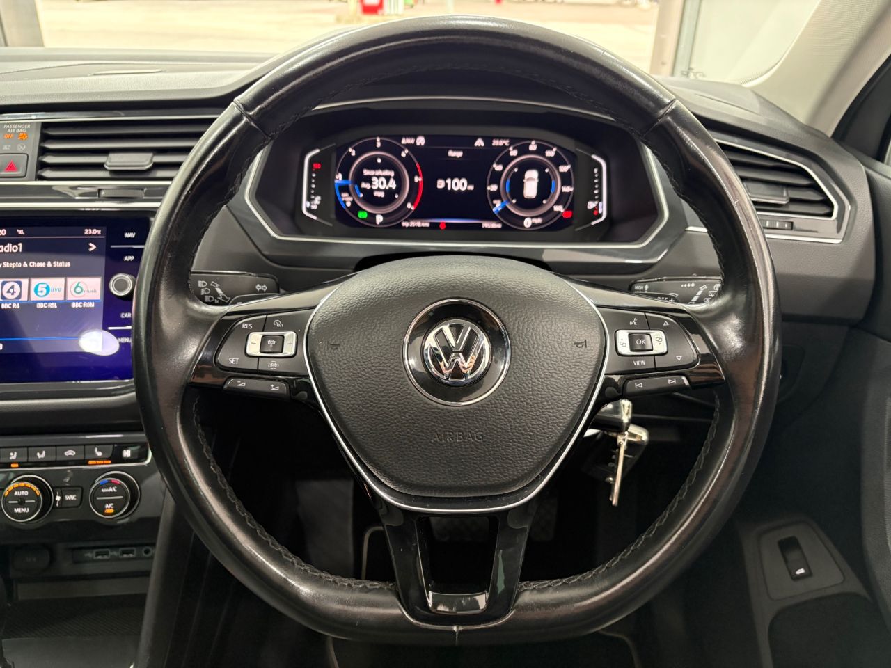2019 VOLKSWAGEN TIGUAN 2.0 TDI SEL SUV 5dr Diesel DSG 4Motion Euro 6 (s/s) (150 ps) - vehicle photo 30 for sale on PureCar