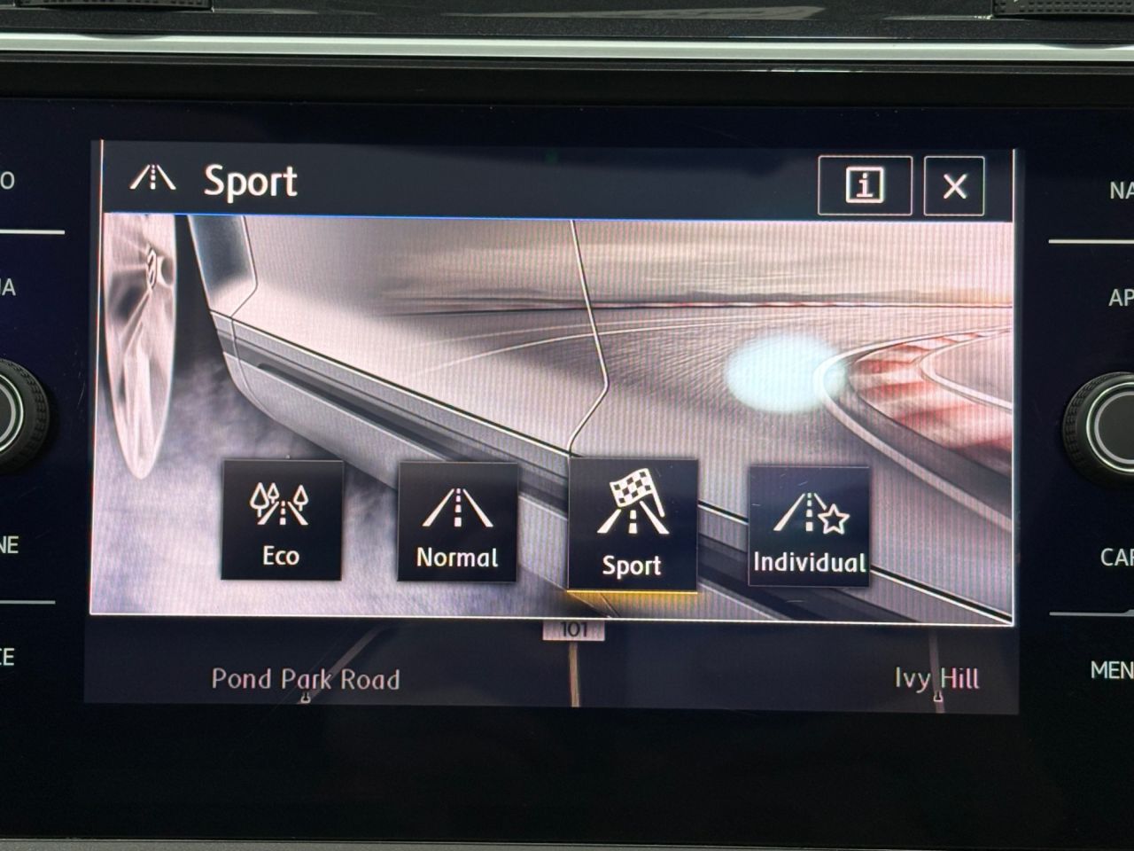 2019 VOLKSWAGEN TIGUAN 2.0 TDI SEL SUV 5dr Diesel DSG 4Motion Euro 6 (s/s) (150 ps) - vehicle photo 42 for sale on PureCar