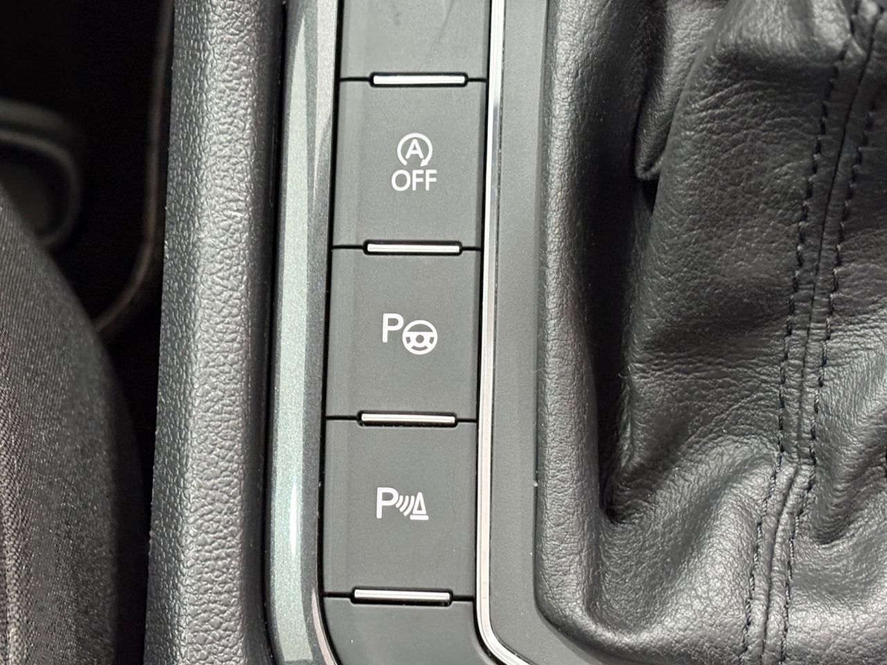 2019 VOLKSWAGEN TIGUAN 2.0 TDI SEL SUV 5dr Diesel DSG 4Motion Euro 6 (s/s) (150 ps) - vehicle photo 49 for sale on PureCar