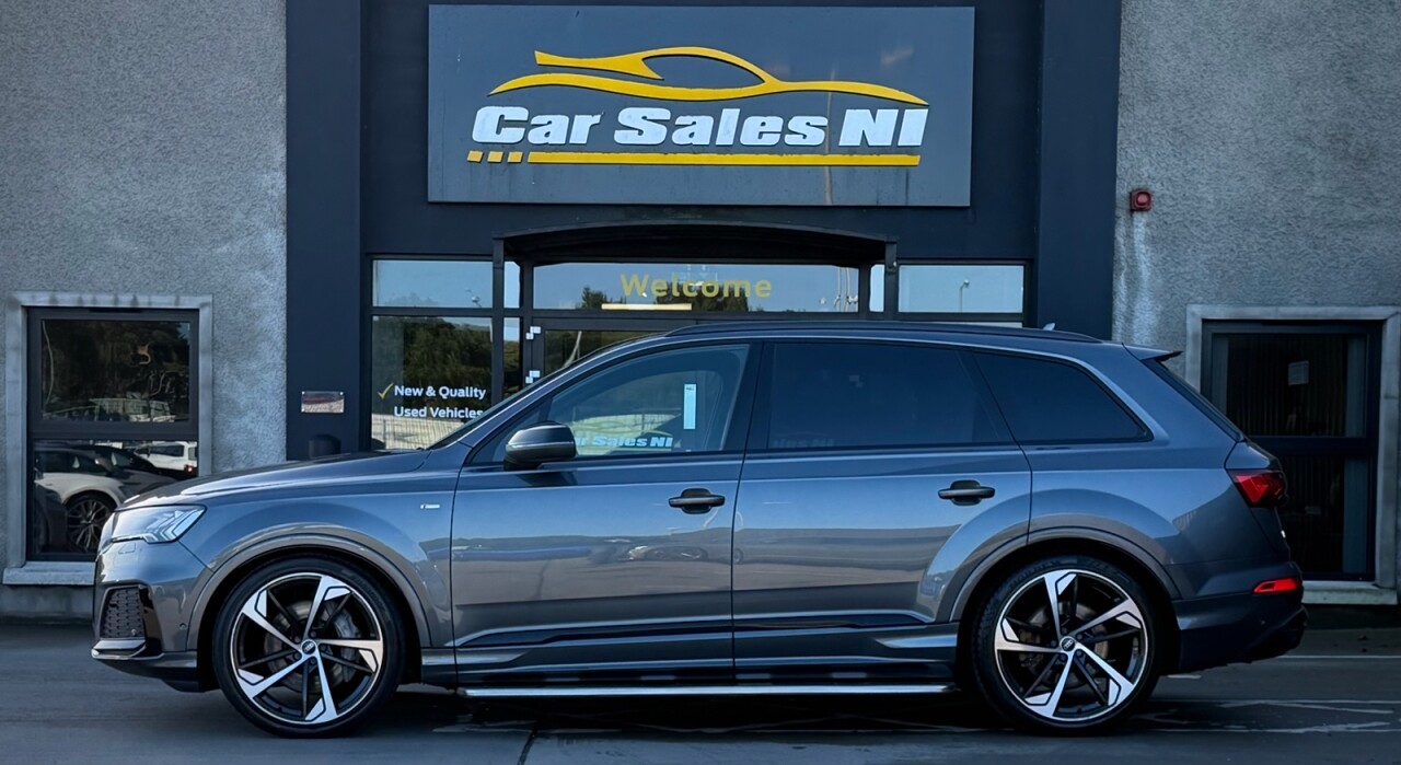 2022 AUDI Q7 Black Edition - vehicle photo 4 for sale on PureCar
