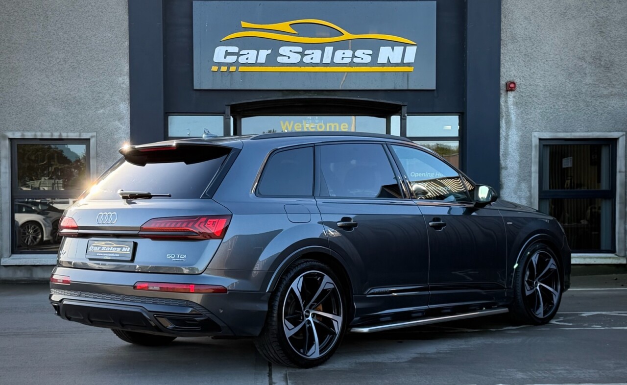2022 AUDI Q7 Black Edition - vehicle photo 5 for sale on PureCar