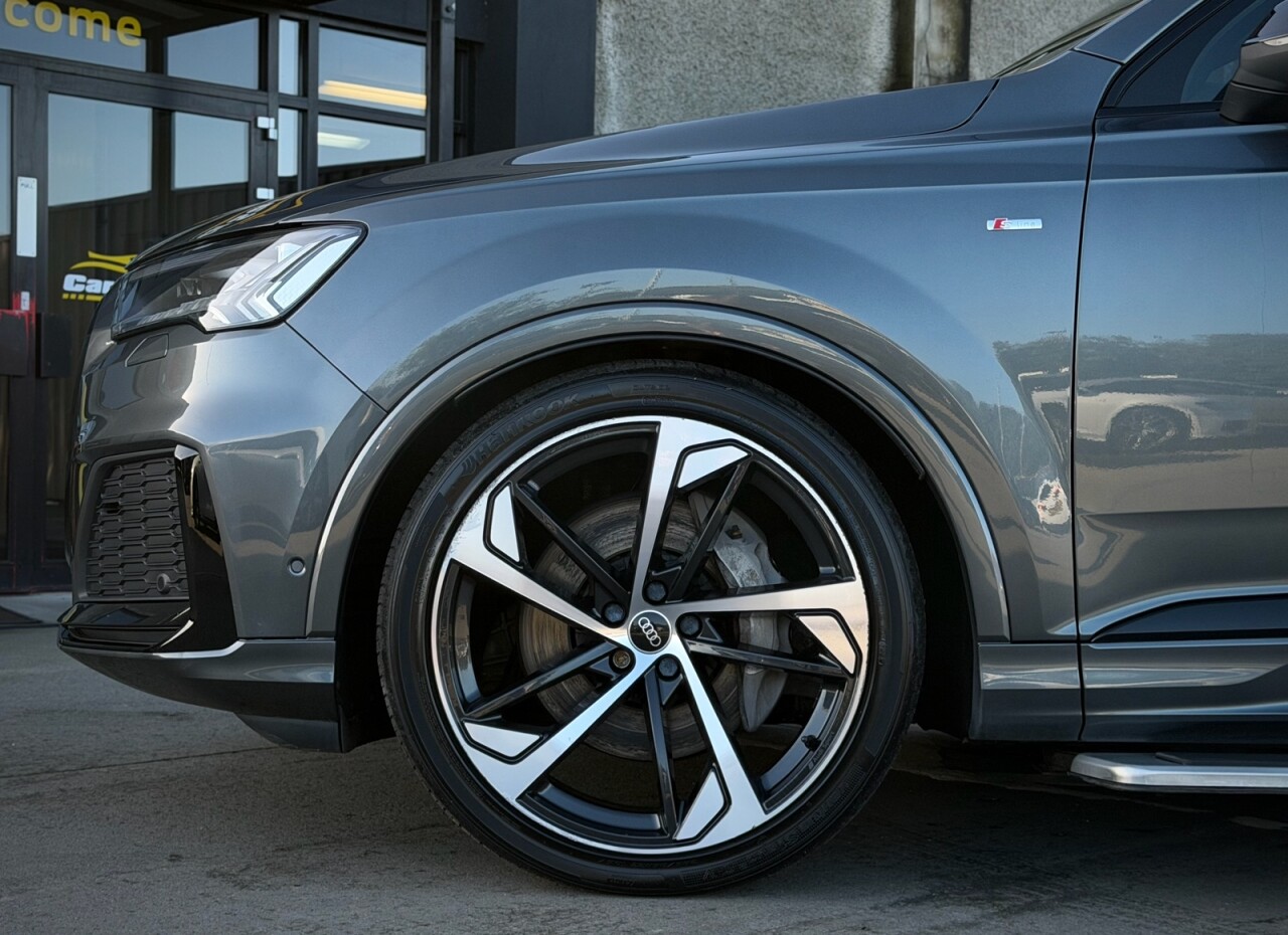 2022 AUDI Q7 Black Edition - vehicle photo 8 for sale on PureCar