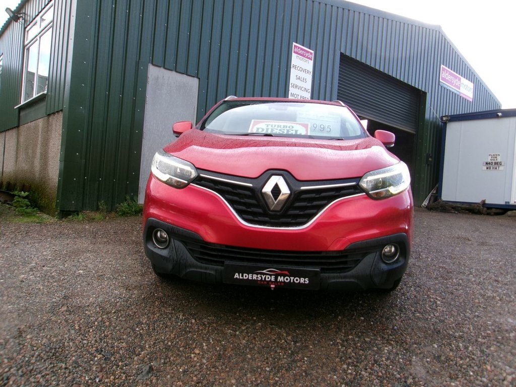 Red 2016 Renault Kadjar Hatchback Front-wheel drive Manual