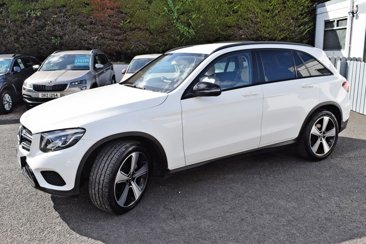 2019 MERCEDES GLC 2.1 GLC220d Urban Edition SUV 5dr Diesel G-Tronic+ 4MATIC Euro 6 (s/s) (170 - vehicle photo 9 for sale on PureCar