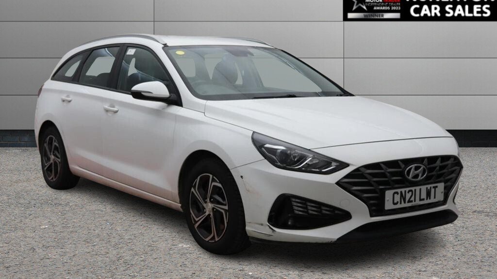 2021 Hyundai i30 — image 1