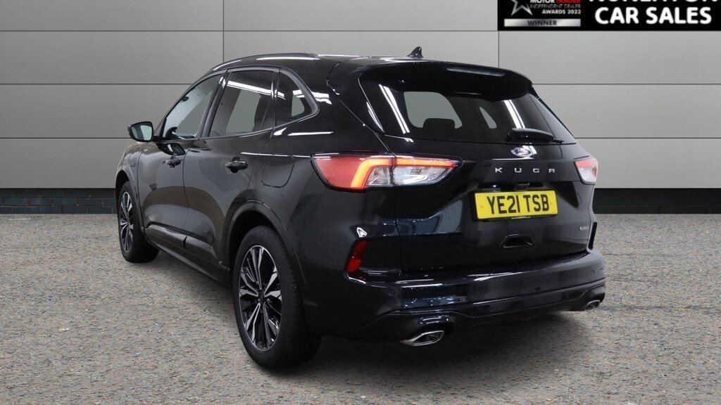 2021 Ford Kuga — image 3