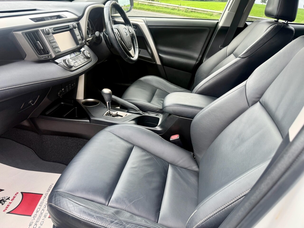 2013 TOYOTA RAV4 2.2 D-CAT Invincible Diesel Auto 4WD 150BHP - vehicle photo 7 for sale on PureCar