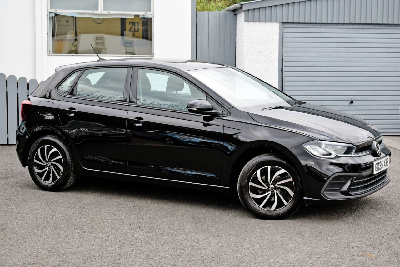 2025 VOLKSWAGEN POLO 1.0 EVO Life Hatchback 5dr Petrol Manual Euro 6 (s/s) (80 ps) 1 Owner, Full - vehicle photo 2 for sale on PureCar