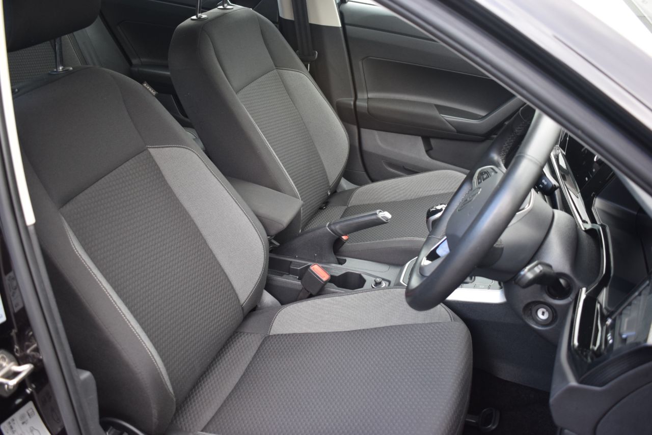 2025 VOLKSWAGEN POLO 1.0 EVO Life Hatchback 5dr Petrol Manual Euro 6 (s/s) (80 ps) 1 Owner, Full - vehicle photo 17 for sale on PureCar
