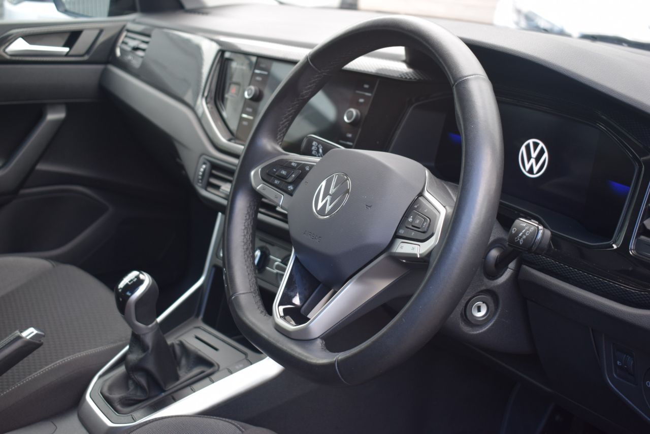 2025 VOLKSWAGEN POLO 1.0 EVO Life Hatchback 5dr Petrol Manual Euro 6 (s/s) (80 ps) 1 Owner, Full - vehicle photo 19 for sale on PureCar
